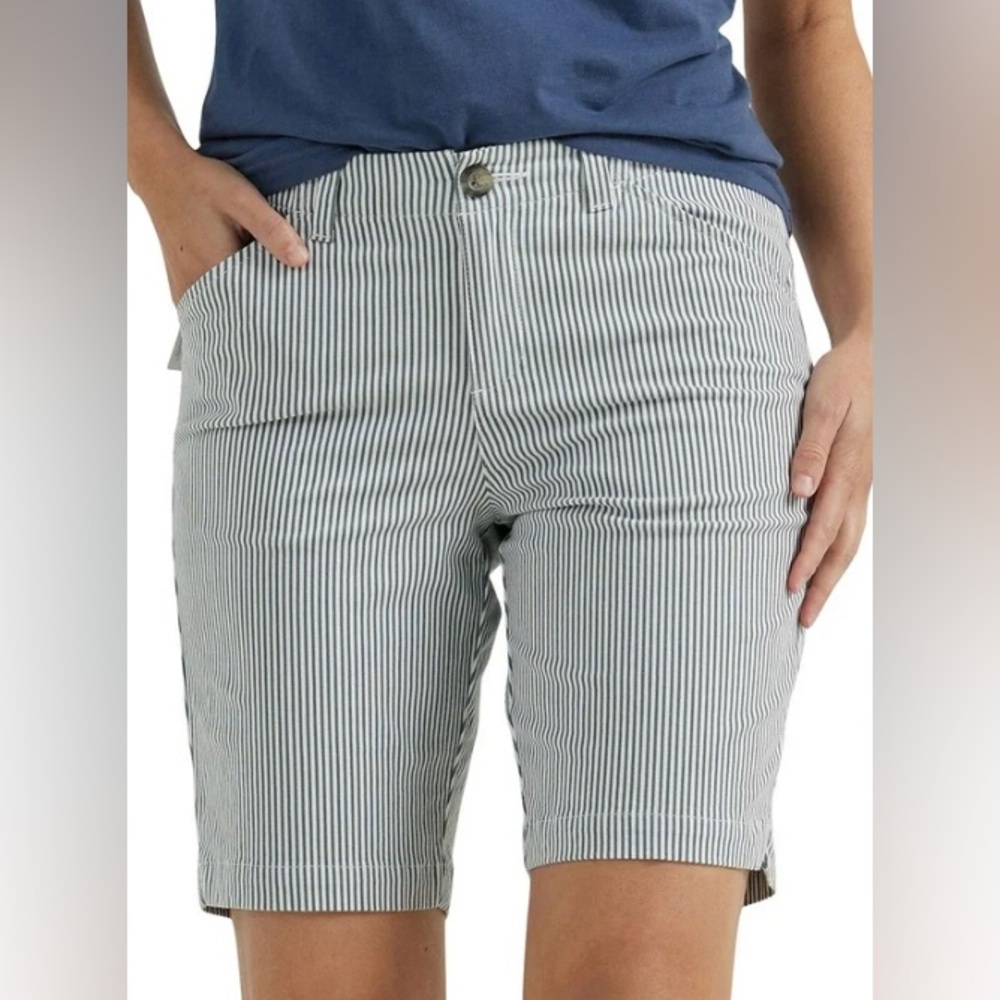 NEW Lee Stripe Bermuda Short. 18